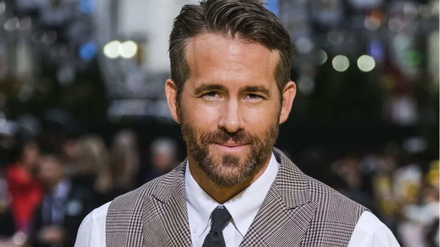 does ryan reynolds own mint mobile